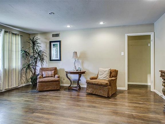 5th image of 9911 Cloister Dr