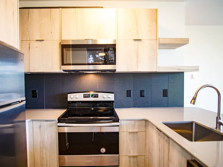 1616 SE Insley St #5 — Photo 4