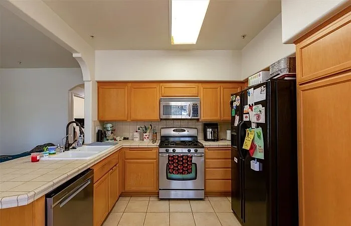 610 Sunrise Dr #610 — Photo 4