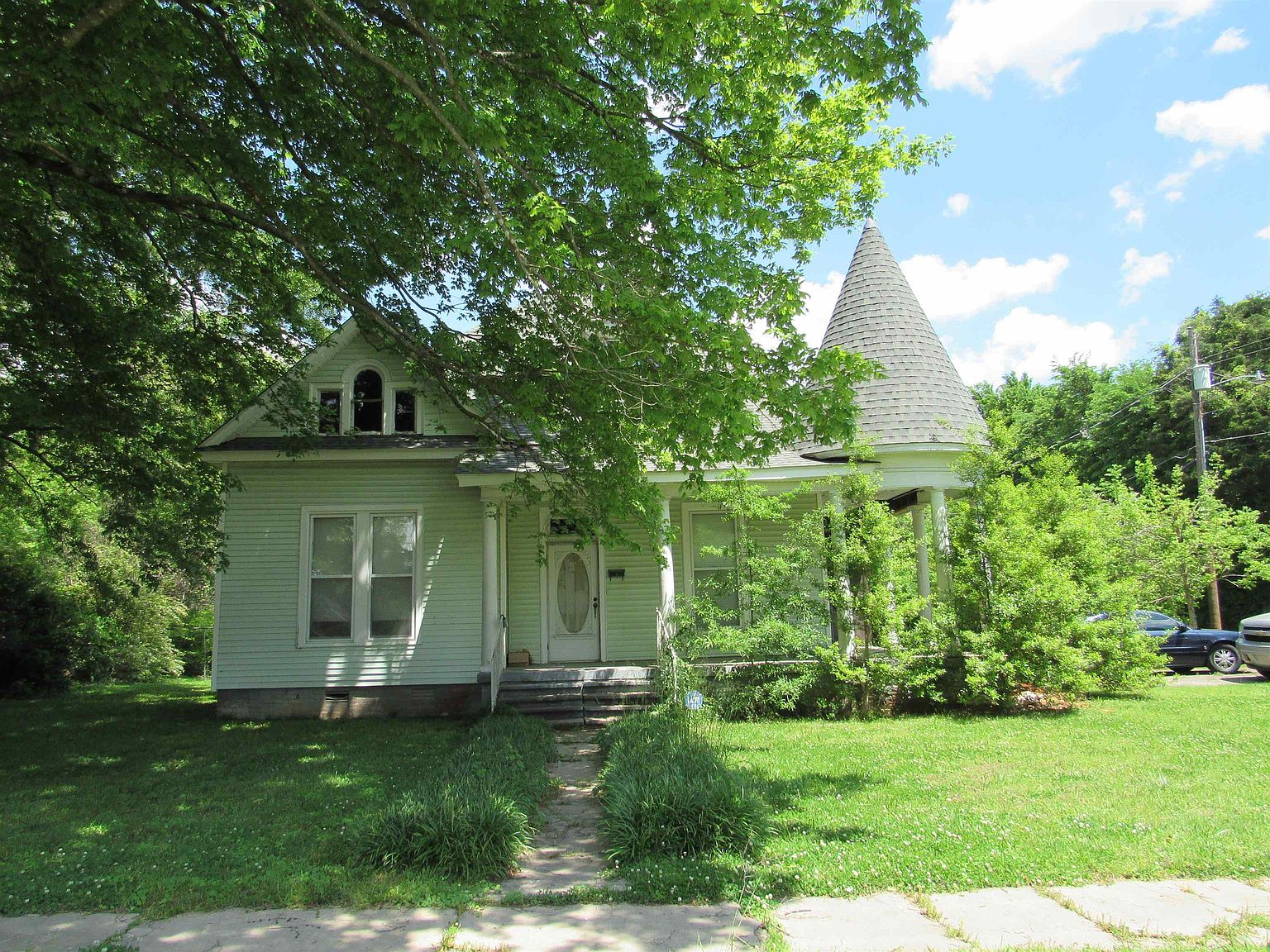 604 Neely St, Bolivar, TN 38008 | MLS #241992 | Zillow