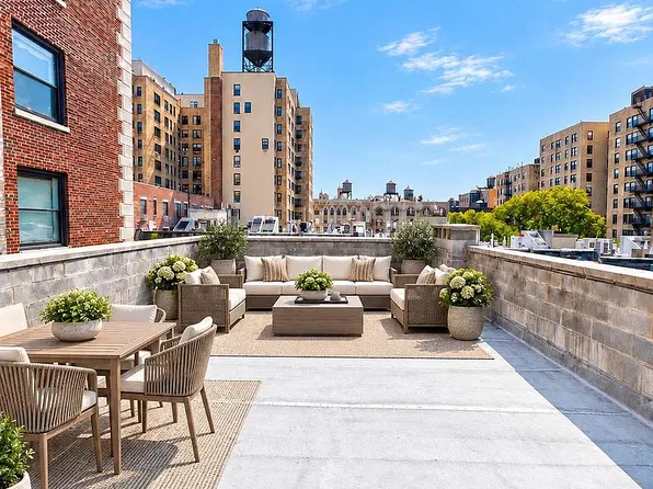319 W 101st St #6, New York, NY 10025