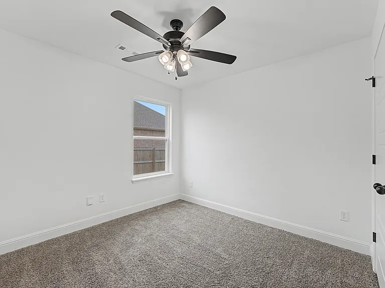 5377 Clear Springs Ave — Photo 16