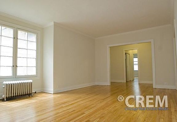 4th image of 1372 W Greenleaf Ave APT 2N