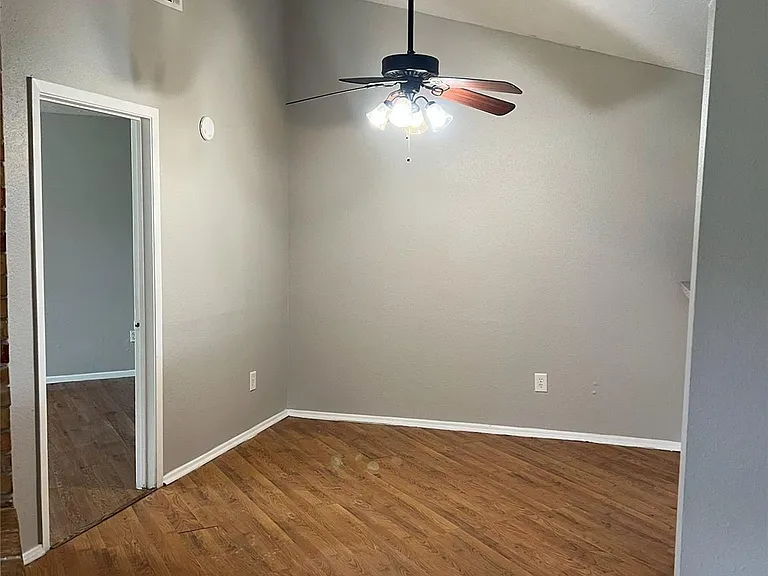 6507 Bridgegate Dr — Photo 16