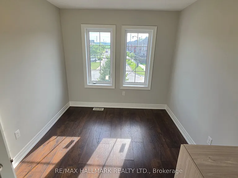 61 Collin Ct — Photo 25