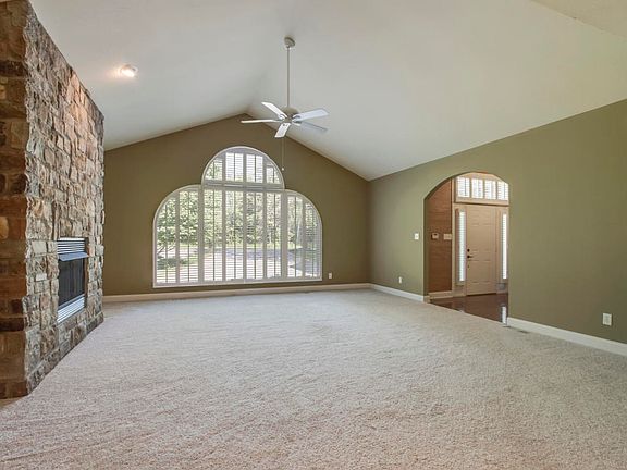 5th image of 345 Gadusi Ln