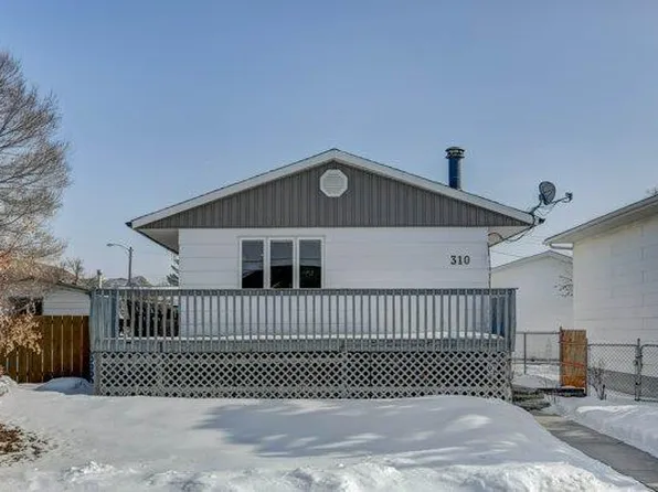 310 W 17th St NW, Drumheller, AB T0J 0Y1