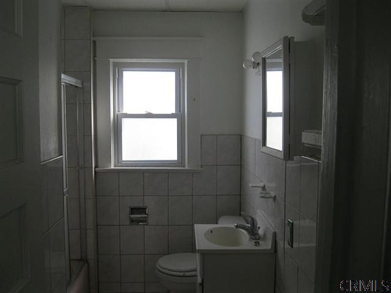 5th image of 1205-07 WEBSTER Street