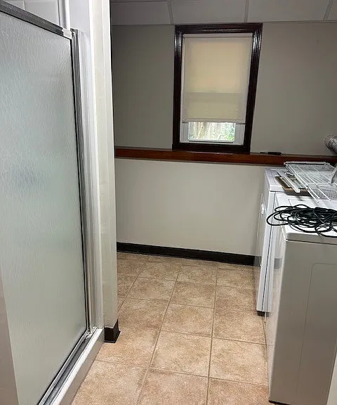 93 Laurelwood Dr — Photo 16