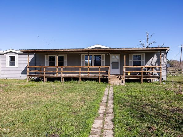 17196 Westbury Rd, Beaumont, TX 77713