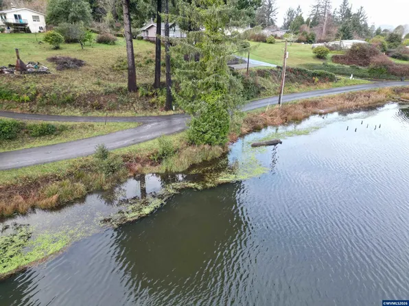 1200 SE Nelson Wayside Dr, Waldport, OR 97394