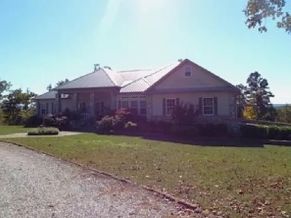 560 Henry Ln, Melbourne, AR 72556