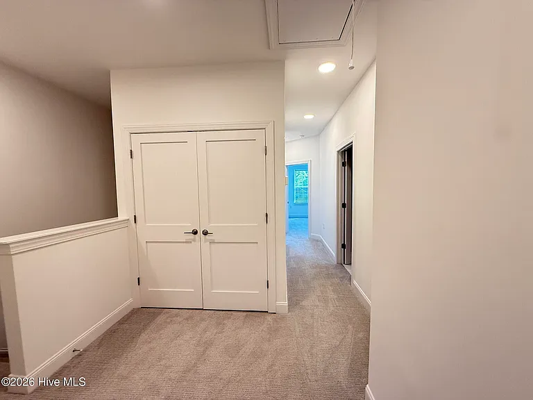355 James St — Photo 20