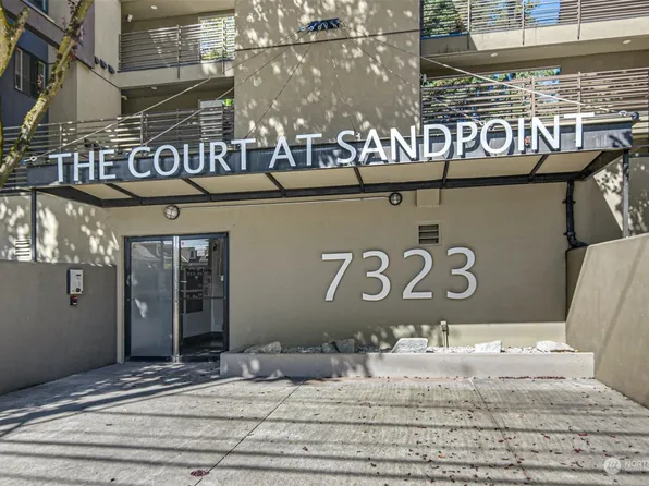 7323 Sand Point Way NE #209, Seattle, WA 98115