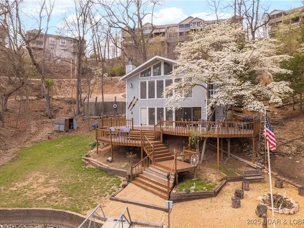 1003 Ginger Rd, Lake Ozark, MO 65049