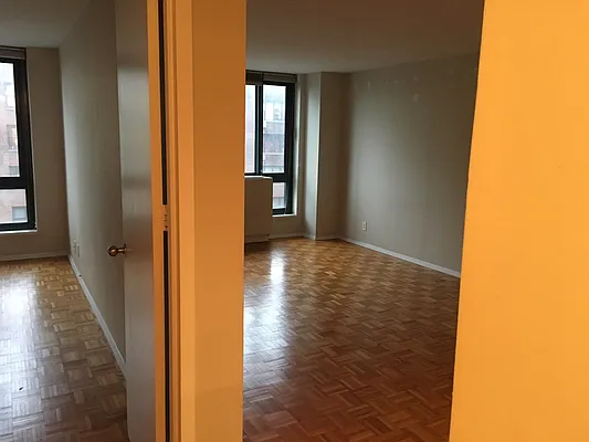 Rented by Compass | media 9