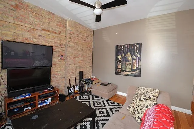 1756-58 W Montrose Ave #1 — Photo 7