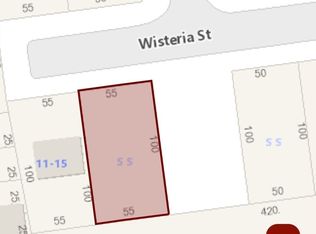 S South Wisteria St, Springfield, MA 01119