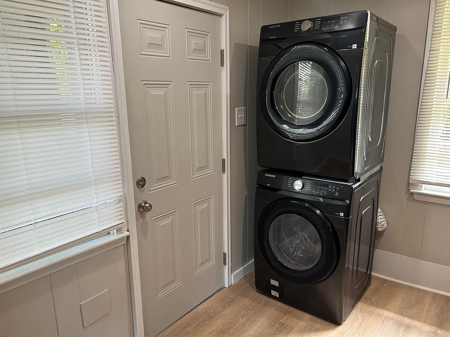 2 bed, 1.0 bath, 672 sqft, $1,125 — Photo 3