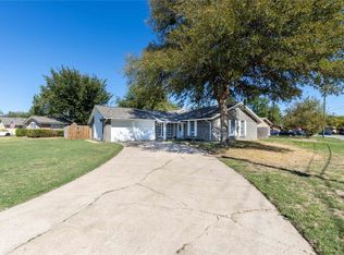 1514 Carlisle St, Irving, TX 75062