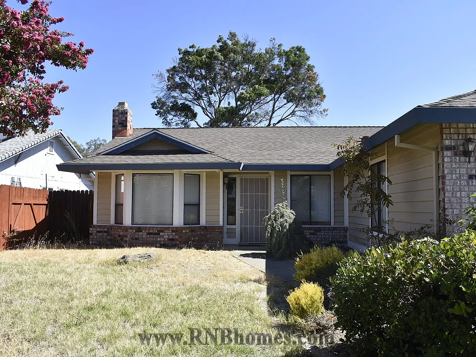 1349 Silver Spur Cir