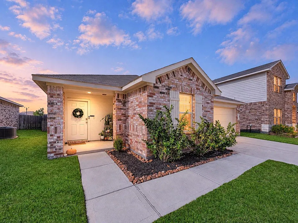 26715 Paloma Blanca Dr