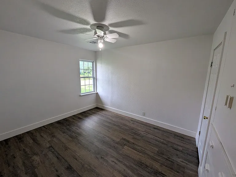 320 S Country Club Rd — Photo 26