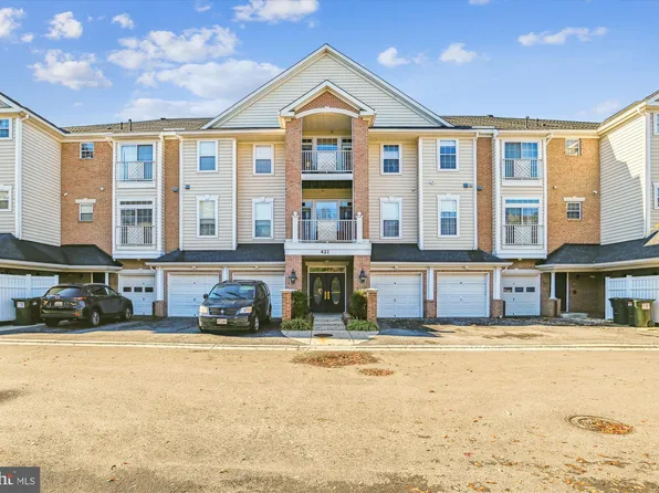 421 Hamlet Club Dr Unit 202, Edgewater, MD 21037