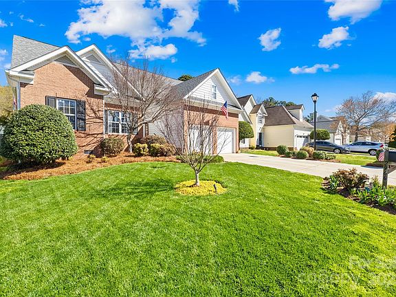 2nd image of 2966 Huckleberry Hill Dr