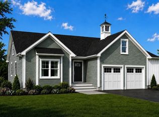 11 Weathervane Dr, Carver, MA 02330
