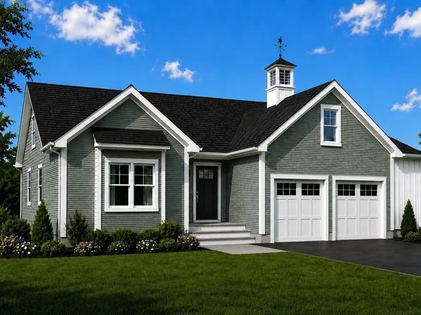 11 Weathervane Dr, Carver, MA 02330