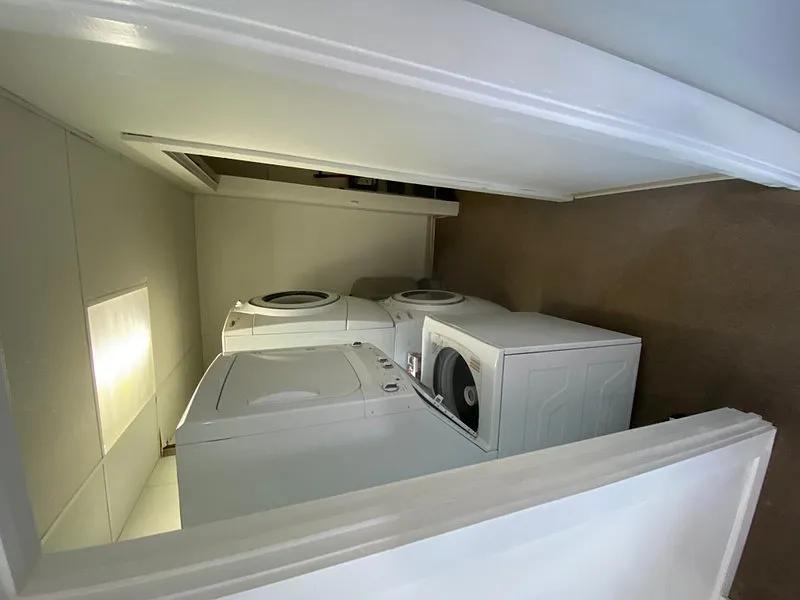 7932 Violet Drive House — Photo 2