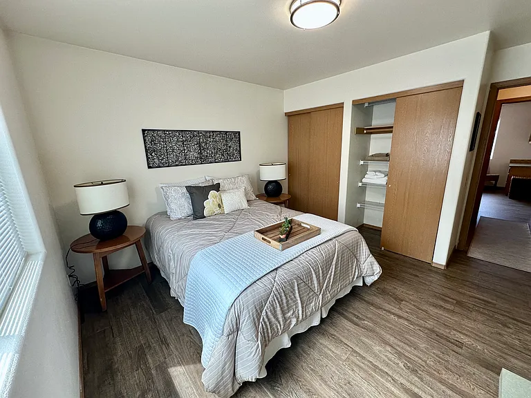 University Court Apartments — Photo 19