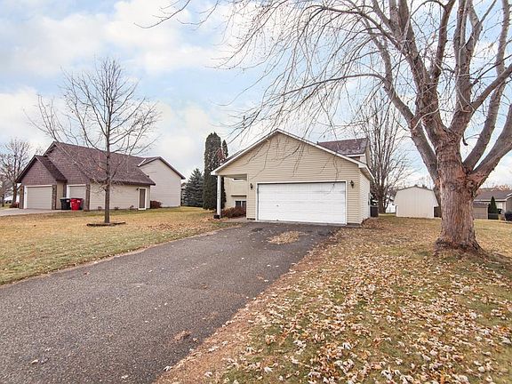 4th image of 5940 143rd Ln NW