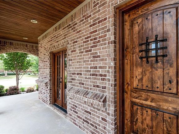 4th image of 9020 Belshire Dr