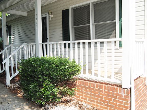2nd image of 723 A St