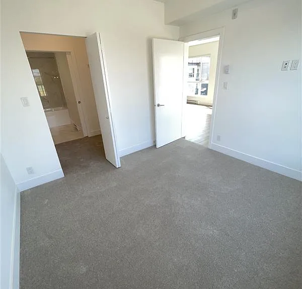 3070 Kilpatrick Ave #402 — Photo 6