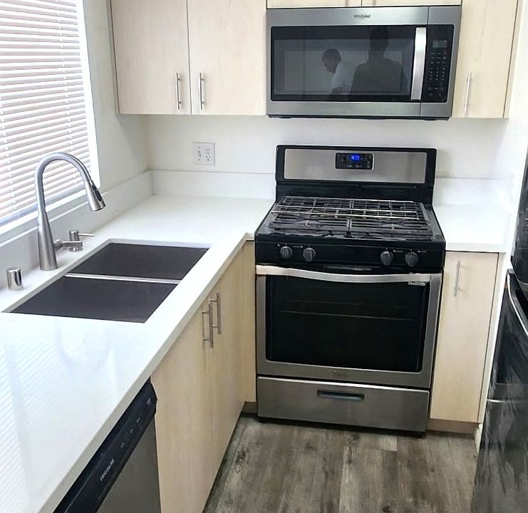 1st image of 1117 Elm Ave APT 204