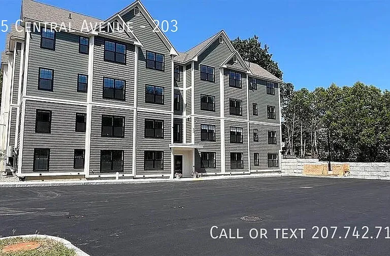 725 Central Ave #203 — Photo 2