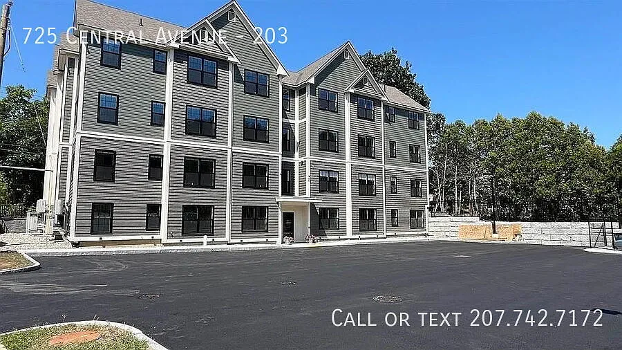 Building Photo - 725 Central Ave #203