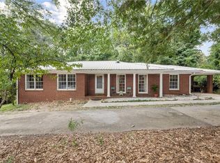 258 Oakland Dr, Gainesville, GA 30501