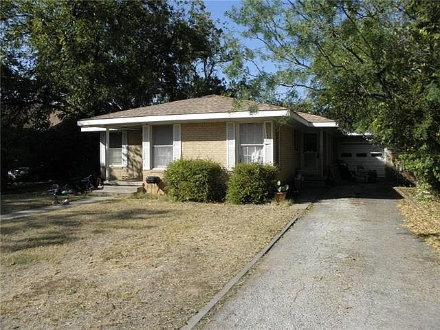 1st image of 686 College Dr