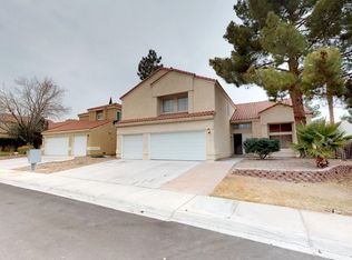 19 Reyburn Dr, Henderson, NV 89074