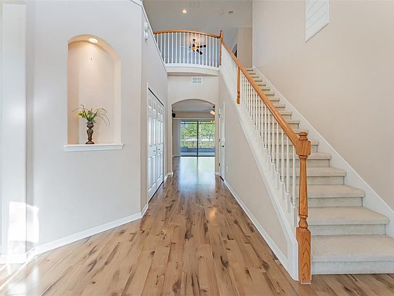 4th image of 13815 Artesa Bell Dr