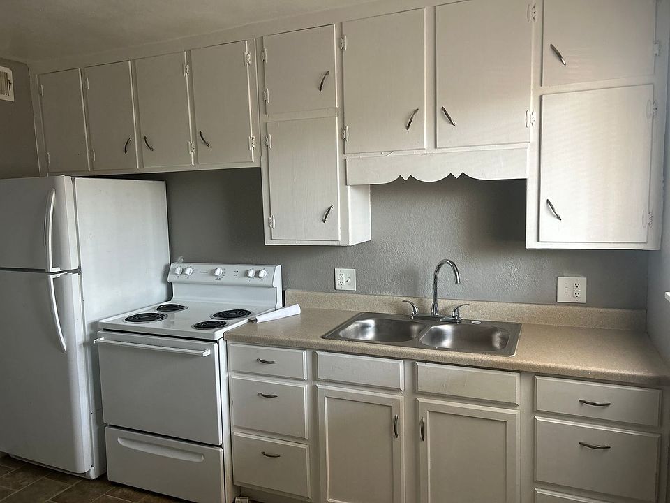 1st image of 1015 Forest Ct APT 11