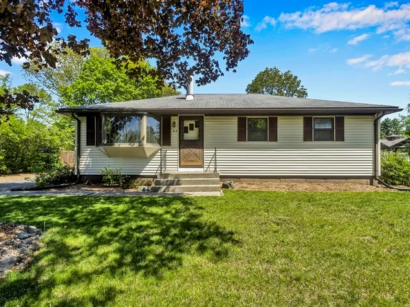 23 Beyer Dr, Easthampton, MA 01027