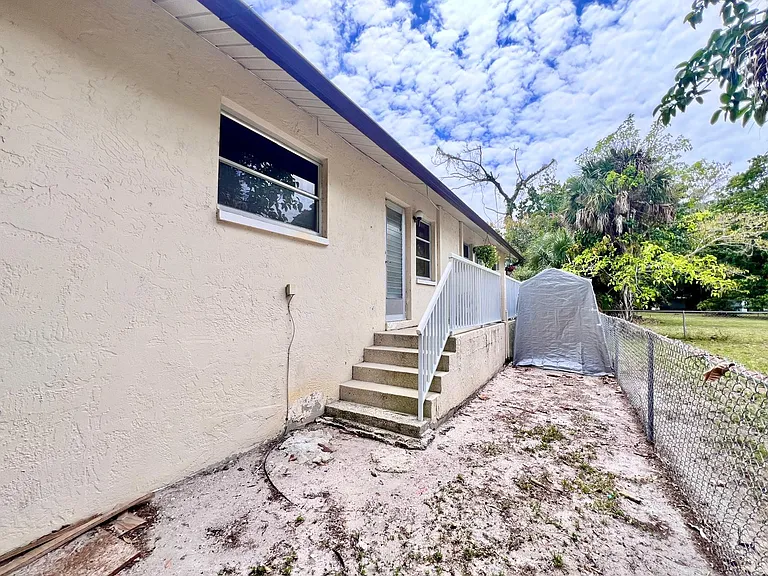 3233 Edgewood Ave — Photo 12