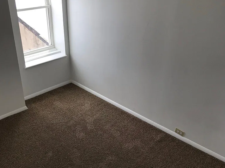 512 W Main St #31 — Photo 13