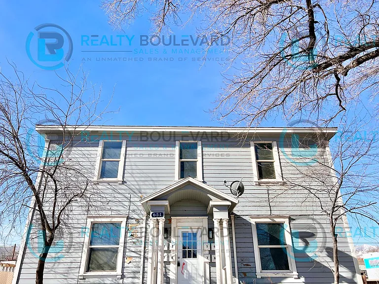 651 Elko Ave — Photo 1