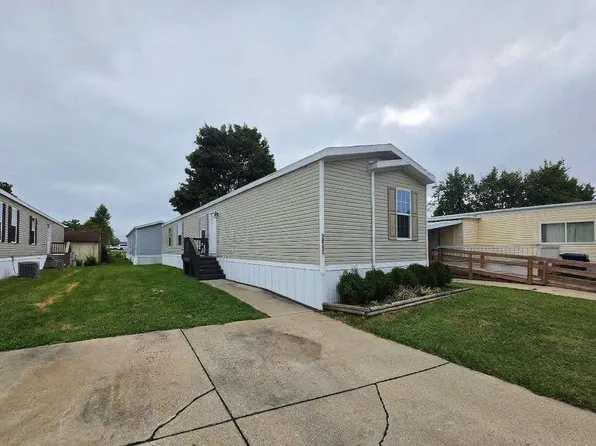 2049 Meyer St, Greenwood, IN 46143